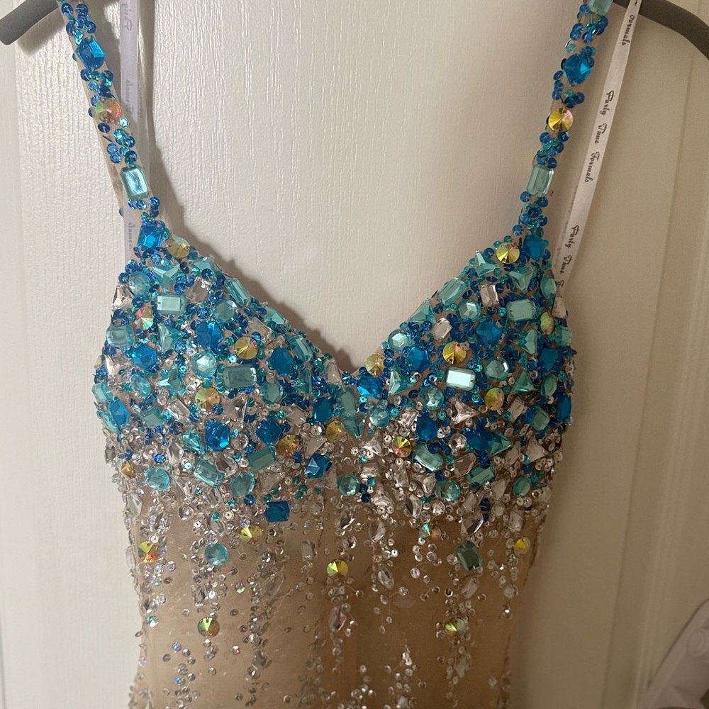 Blue and Cream Evening Prom Dress - Picture 5 of 6